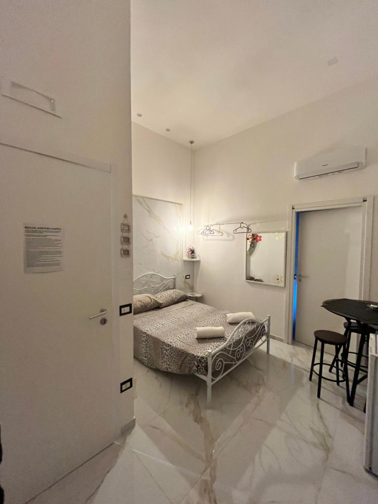 Apartament O'Vicolo E Napoli Zewnętrze zdjęcie